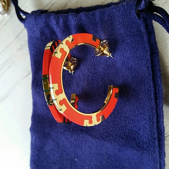 Tory Burch T-Stripe Hoop Earrings - Picture 4 of 7